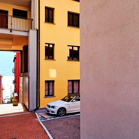 5 Sweet Apartment