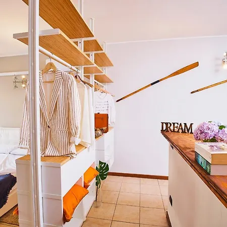 5 Sweet Apartment