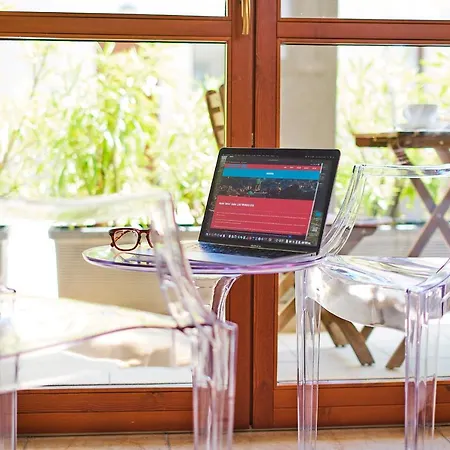 5 Sweet Apartment Acquaseria